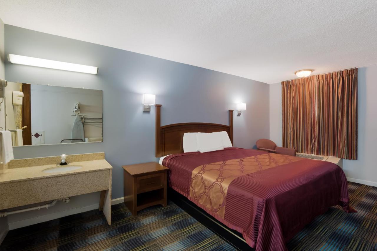 Rodeway Inn Augusta West - Fort Eisenhower エクステリア 写真