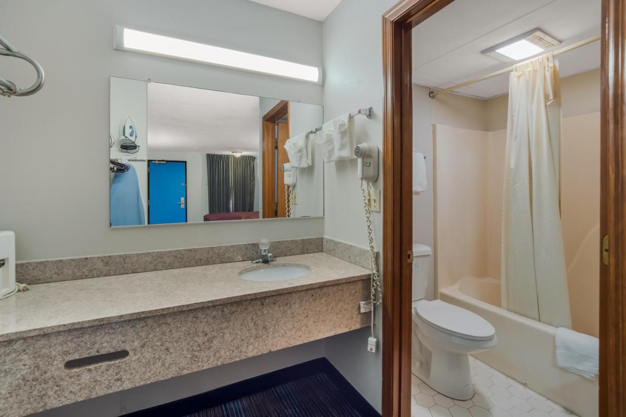 Rodeway Inn Augusta West - Fort Eisenhower エクステリア 写真